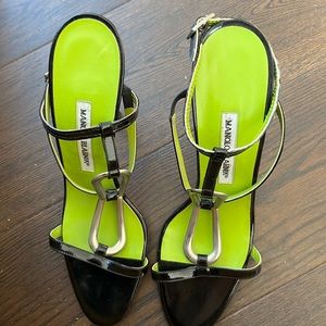 NEVER WORN VINTAGE Manolo Blahnik Black Patent Leather Heels Bow SZ 41